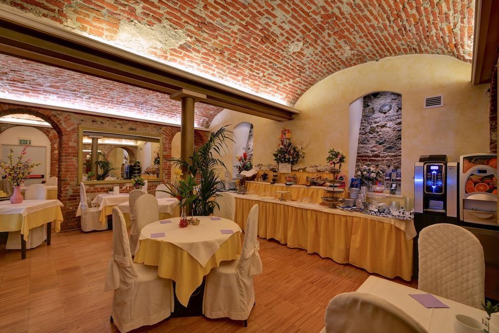 Hotel Due Mondi Turin Exterior photo